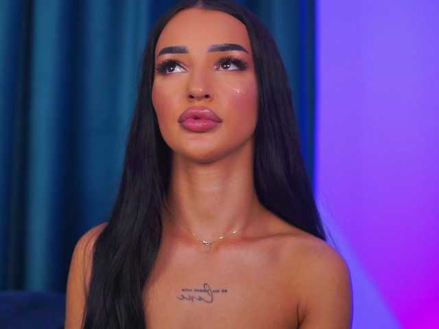 DeniseDevilles live cam on BongaCams