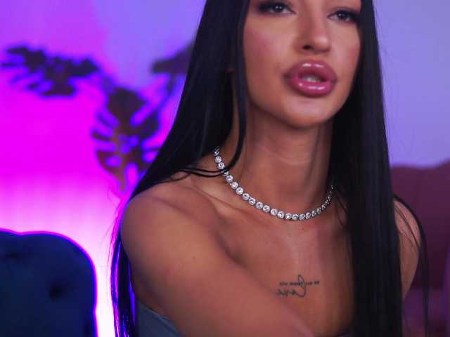 Sex chat gratuit in direct cu DeniseDevilles pe BongaCams