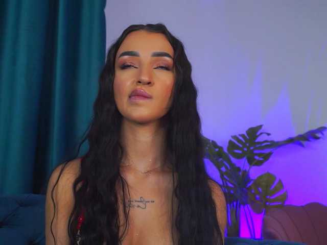 DeniseDevilles live cam on BongaCams