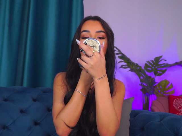 DeniseDevilles — live female cam