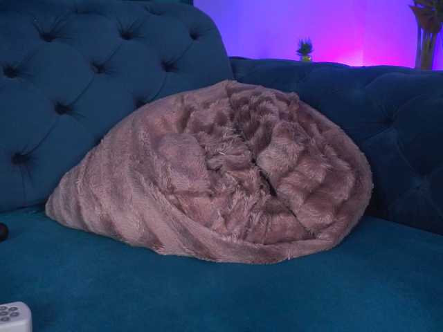 DeniseDevilles live cam on BongaCams