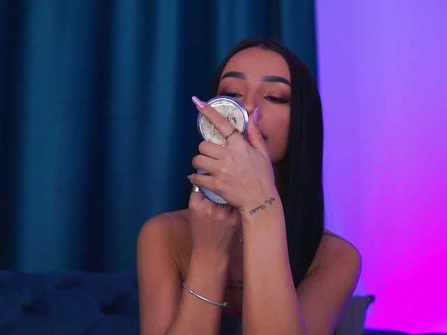 Sex chat gratuit in direct cu DeniseDevilles pe BongaCams