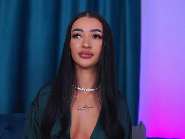 DeniseDevilles's BongaCams show and profile