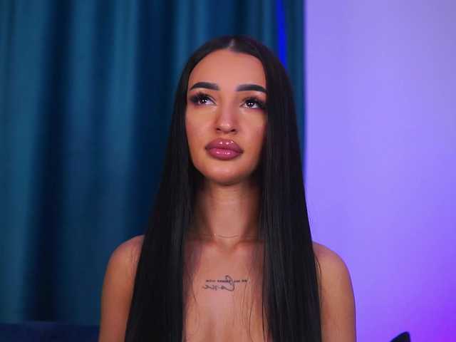 DeniseDevilles live cam on BongaCams