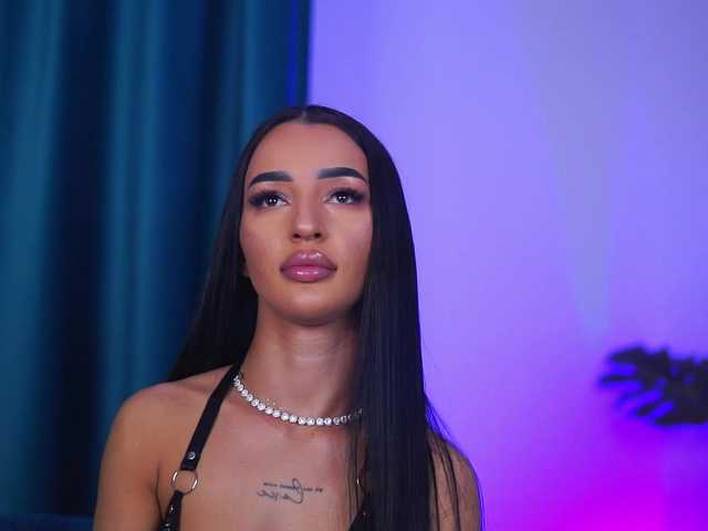 DeniseDevilles live cam on BongaCams