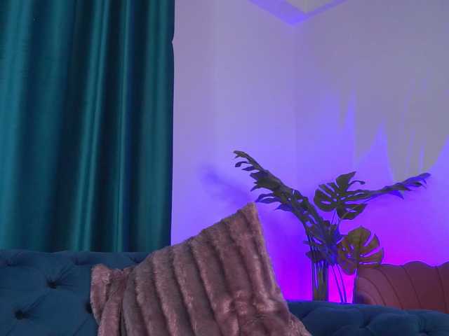 DeniseDevilles live cam on BongaCams