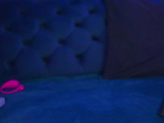 DeniseDevilles live cam on BongaCams