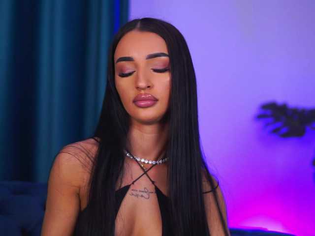 DeniseDevilles live cam on BongaCams
