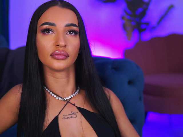 DeniseDevilles live cam on BongaCams