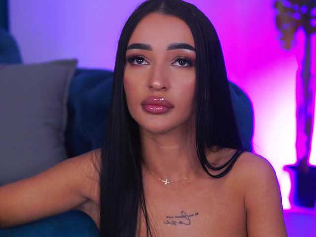 Sex chat gratuit in direct cu DeniseDevilles pe BongaCams