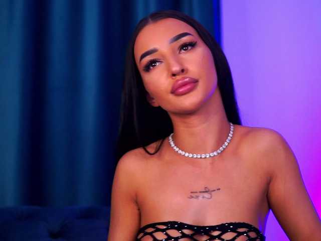 DeniseDevilles live cam on BongaCams