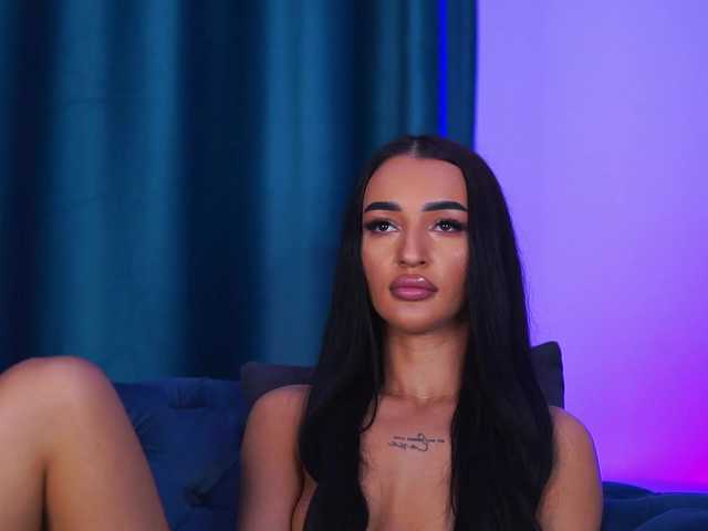 DeniseDevilles live cam on BongaCams