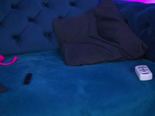 DeniseDevilles live cam on BongaCams