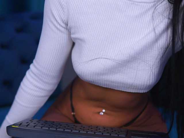 Sex chat gratuit in direct cu DeniseDevilles pe BongaCams