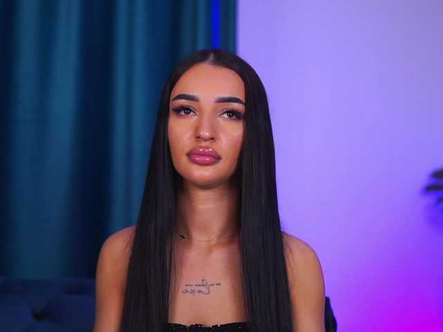 DeniseDevilles live cam on BongaCams