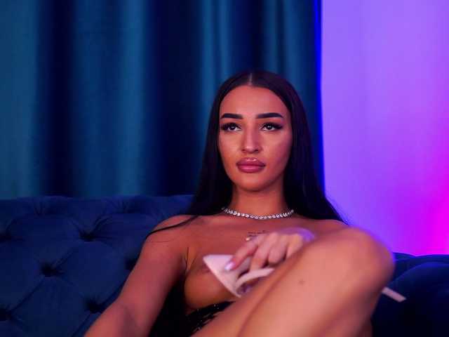 DeniseDevilles live cam on BongaCams