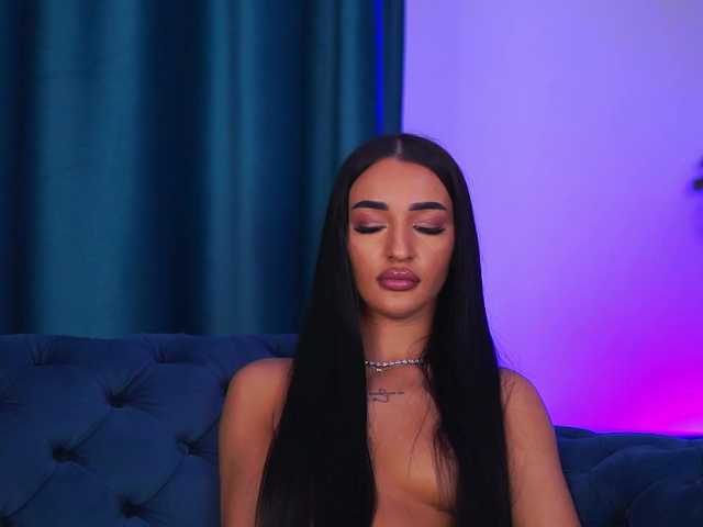 DeniseDevilles live cam on BongaCams