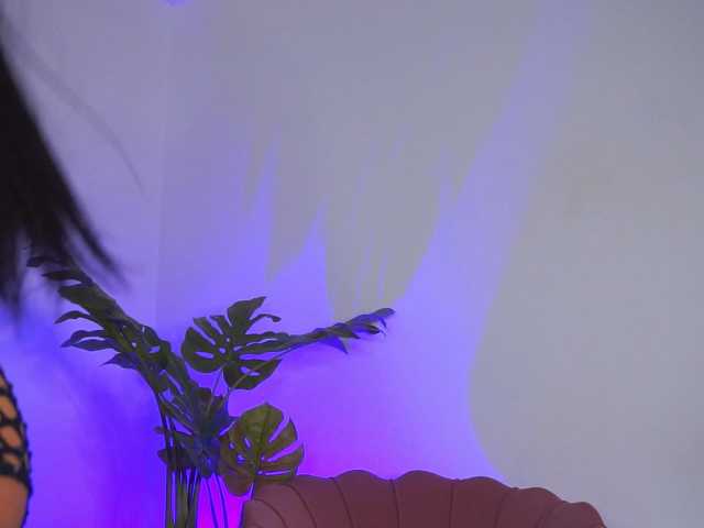 DeniseDevilles live cam on BongaCams