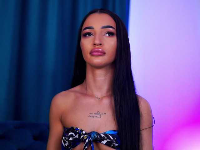 DeniseDevilles live cam on BongaCams