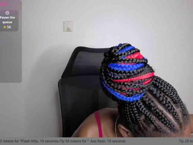 FreakkyAira webcam