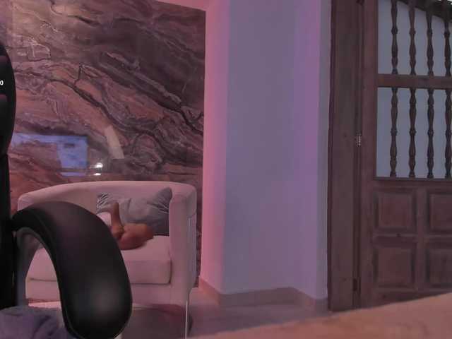 GiaFerrara live cam on BongaCams