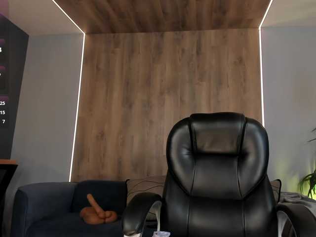 GiaFerrara's BongaCams show and profile