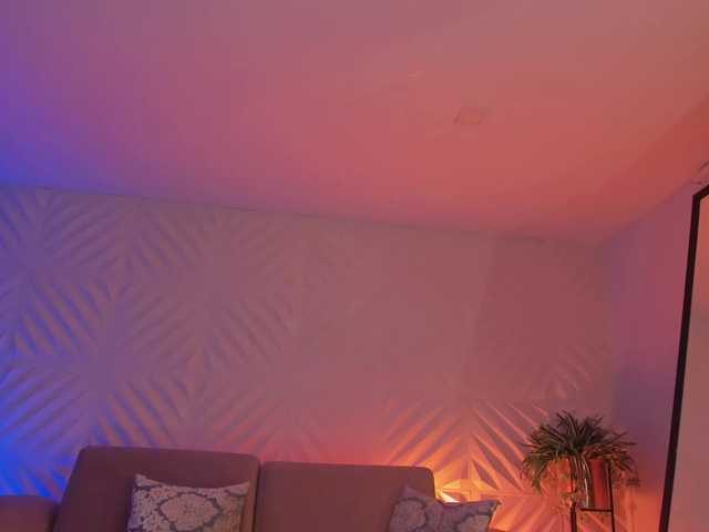GiaFerrara live webcam show