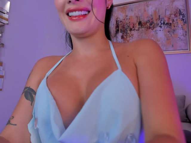 GiaFerrara live cam on BongaCams