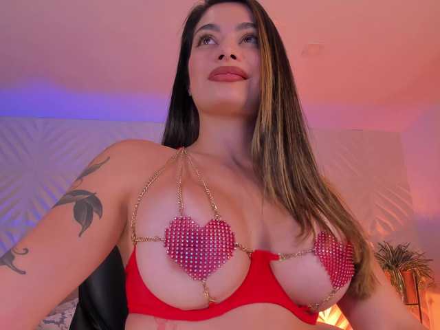 GiaFerrara live webcam show