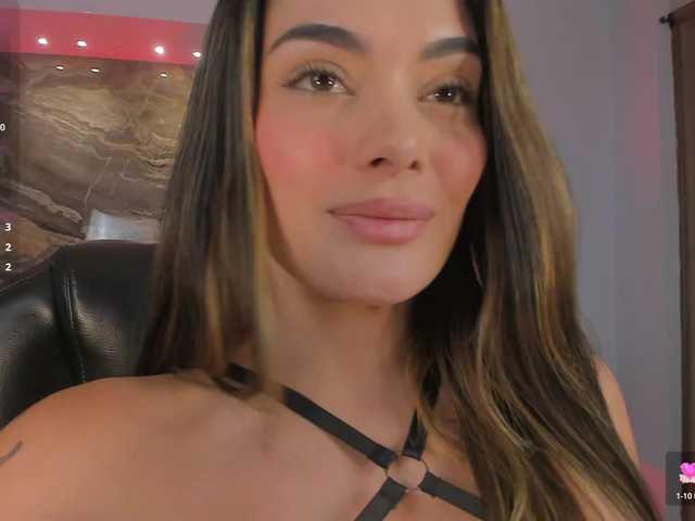 GiaFerrara live cam preview
