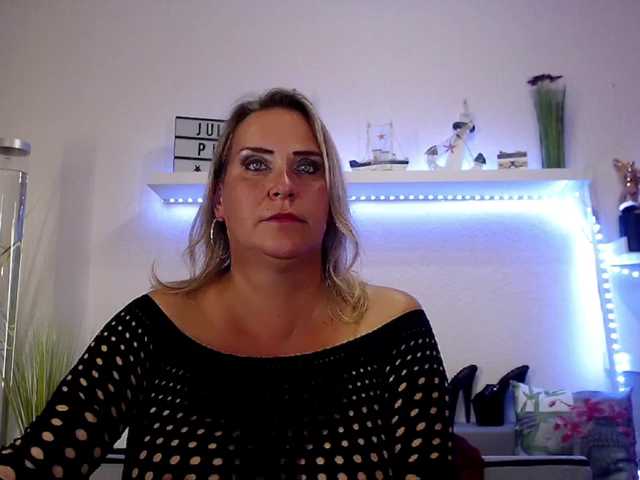 JuliaPink