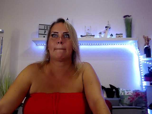 JuliaPink