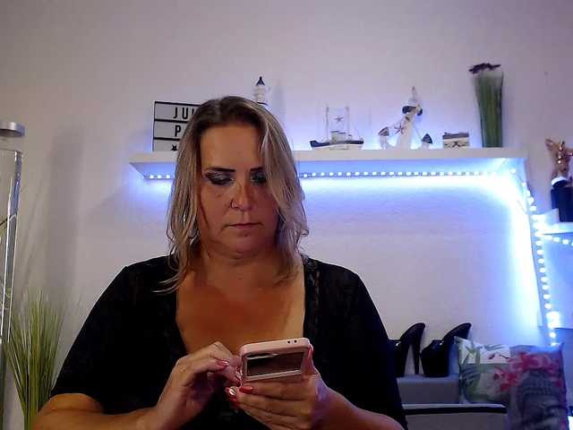 JuliaPink