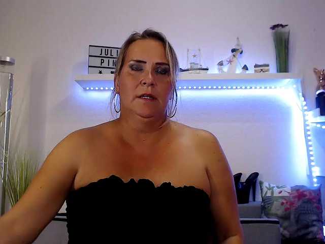 JuliaPink
