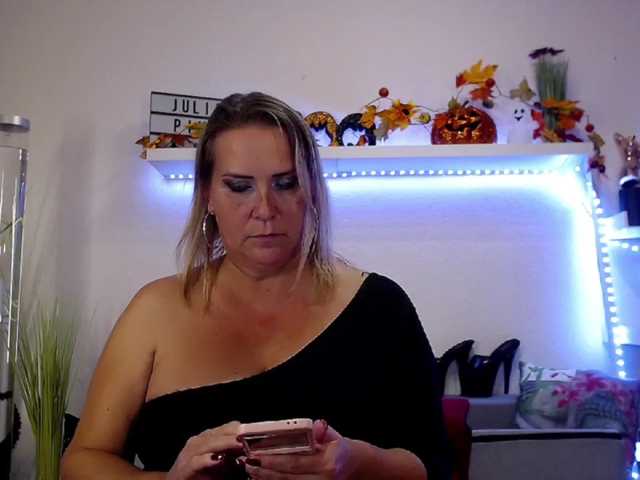 JuliaPink