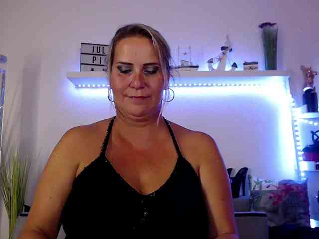 JuliaPink webcam