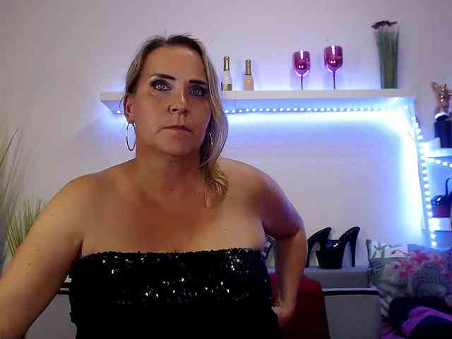 JuliaPink webcam