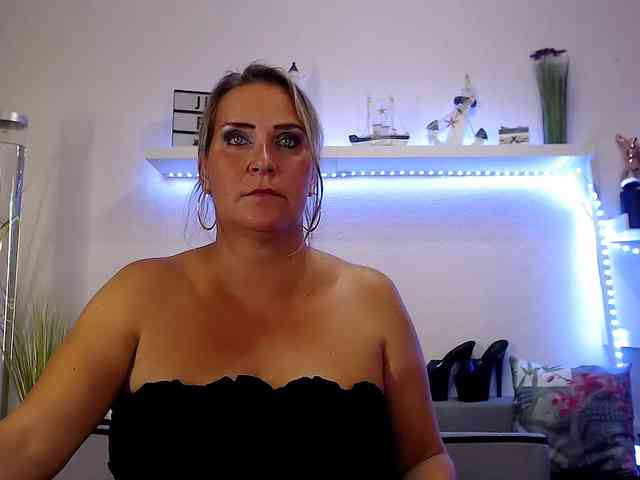 JuliaPink webcam