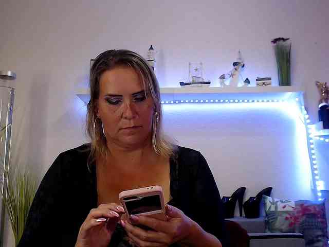 JuliaPink webcam