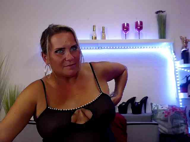 JuliaPink webcam