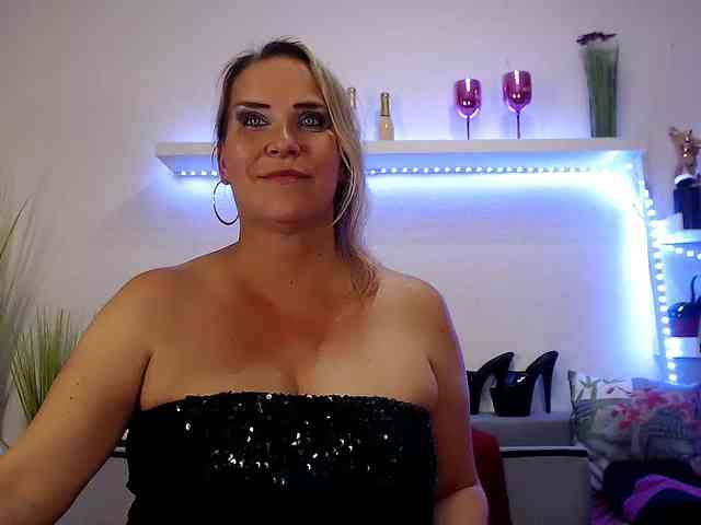 JuliaPink webcam