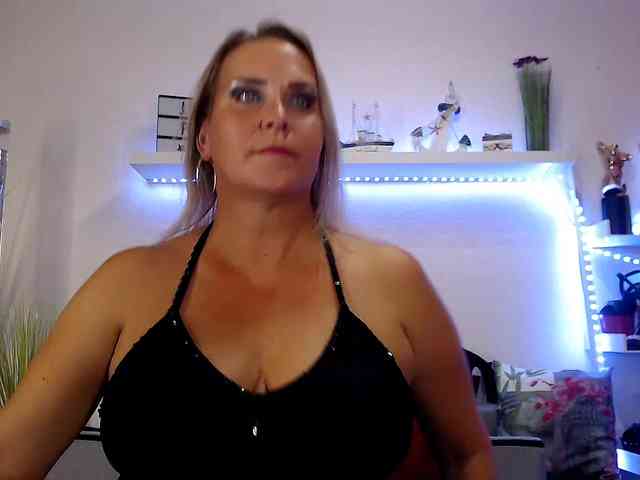 JuliaPink