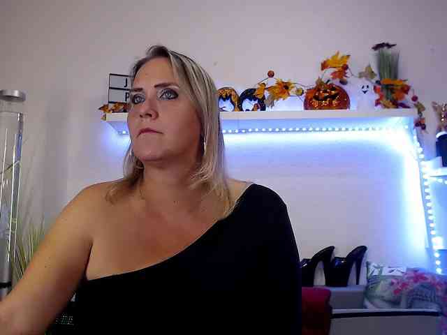 JuliaPink