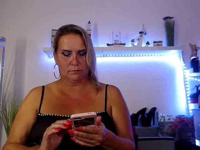 JuliaPink webcam