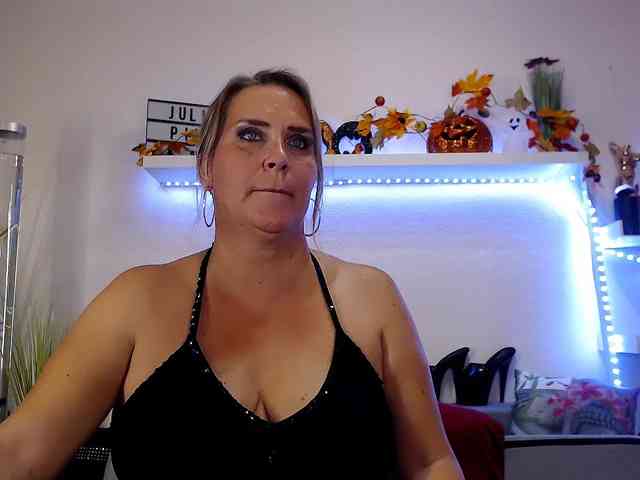 JuliaPink JuliaPink