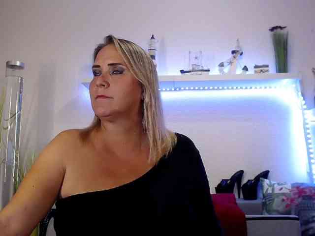 JuliaPink webcam