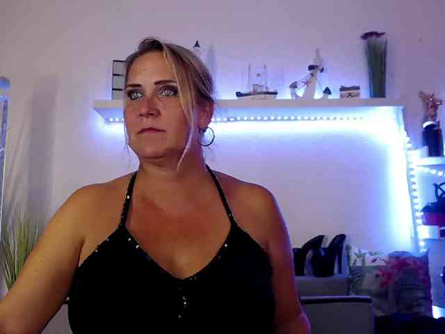 JuliaPink webcam