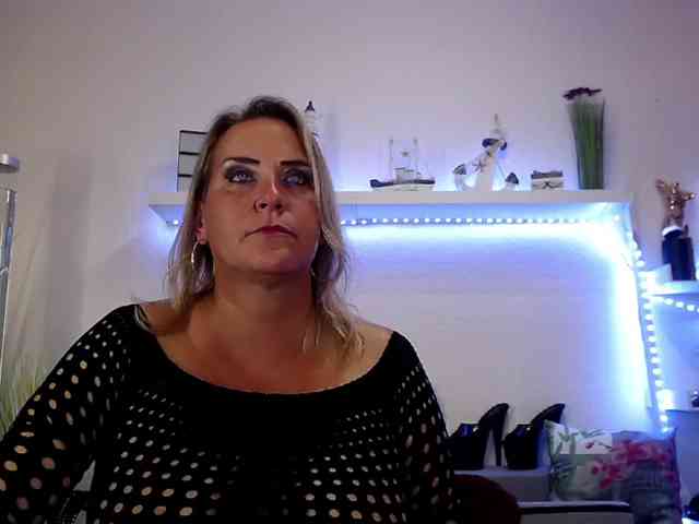 JuliaPink webcam