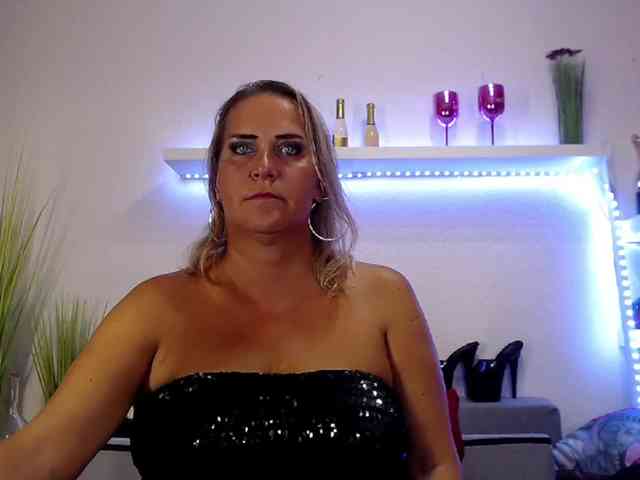 JuliaPink webcam