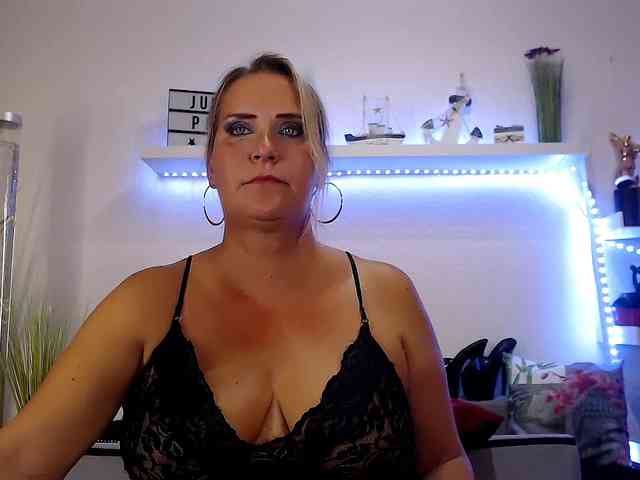 JuliaPink webcam